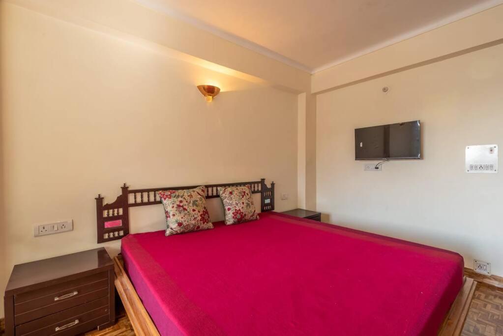 The Nest Cosy Studio Close To Mall Road Appartement Nainital Buitenkant foto